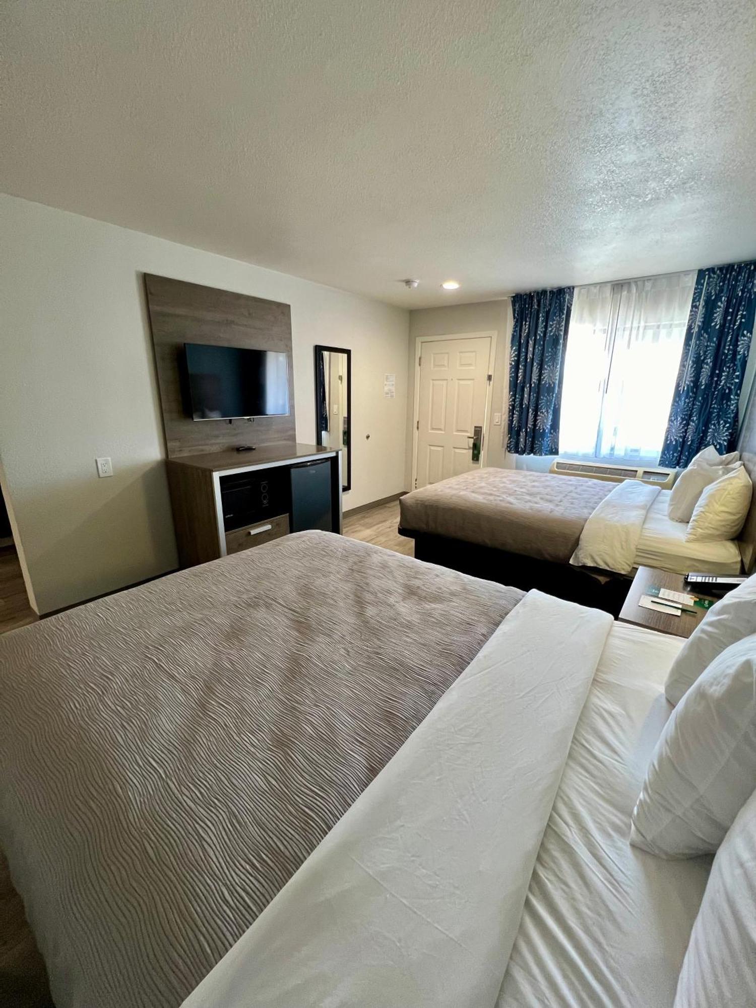 Quality Inn Tracy I-205 Экстерьер фото
